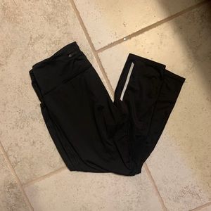 Old Navy Black Running Leggings with zipper pocket